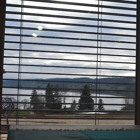 Sur Le Lac - Sauna & Vue Lac Montperreux エクステリア 写真