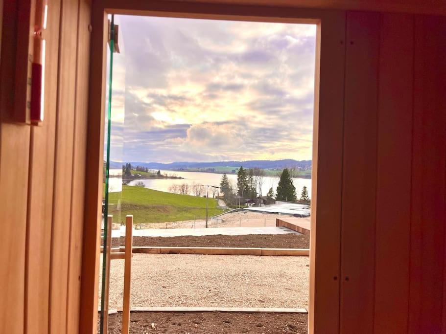 Sur Le Lac - Sauna & Vue Lac Montperreux エクステリア 写真